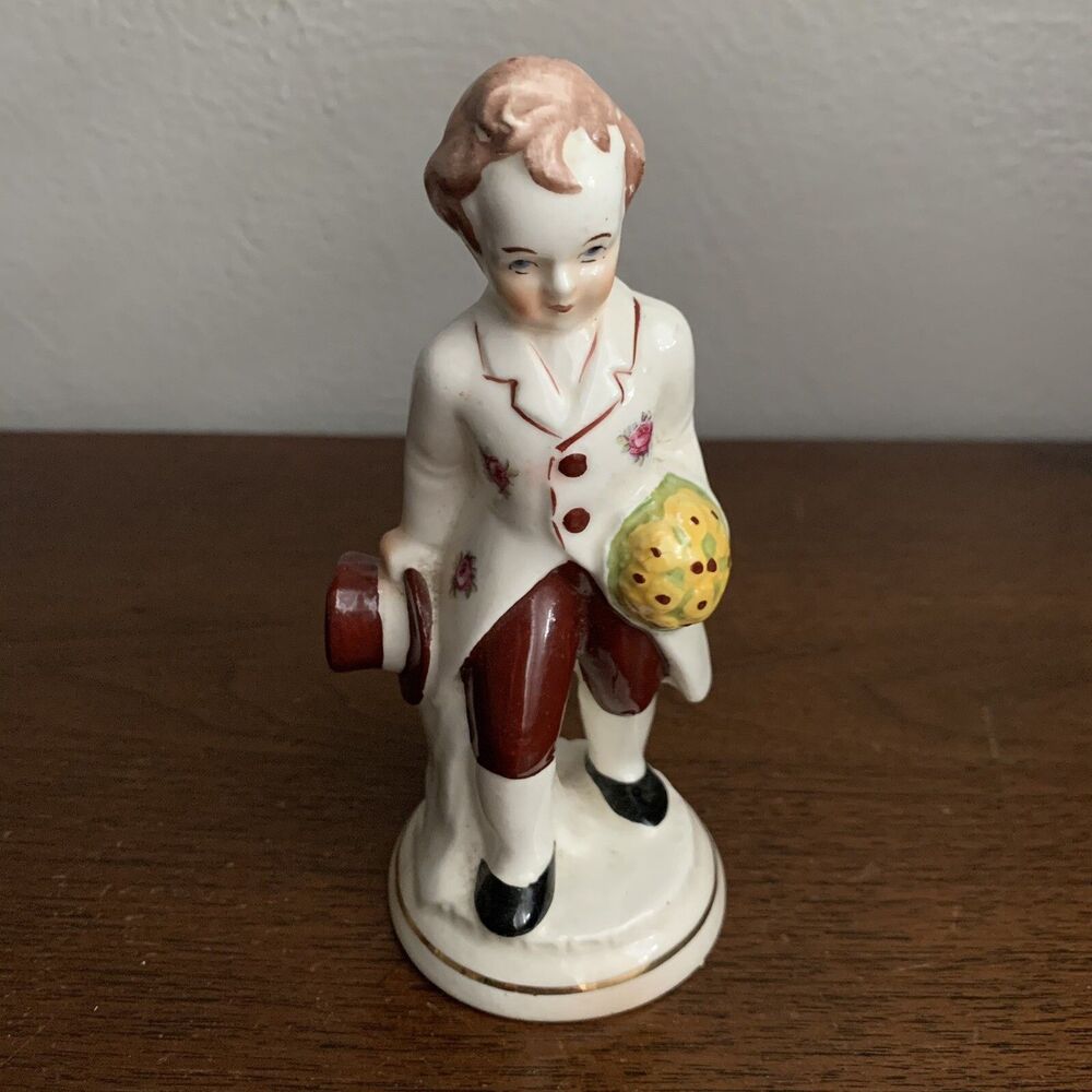 Vintage Czechoslovakia Czech Victorian Porcelain Figurine Man w Hat Flowers 5"